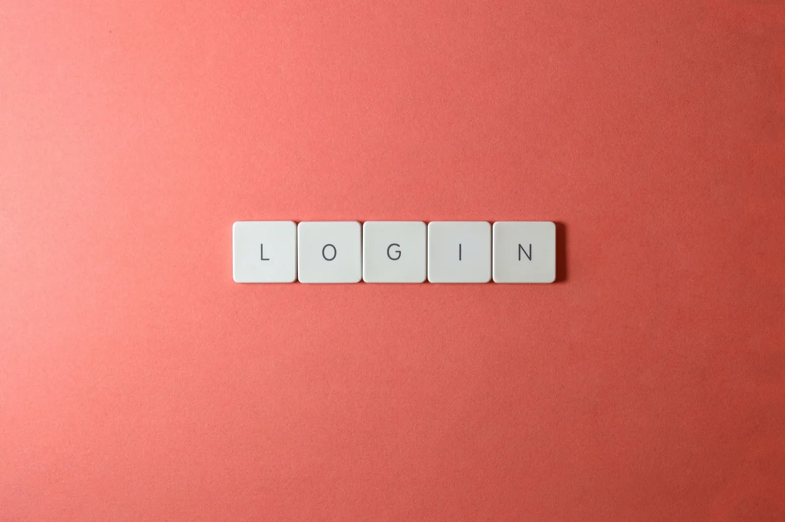 Se connecter ou commencer gratuitement : les deux boutons de la page de connexion Lingua-Lab et ce que chacun vous apporte